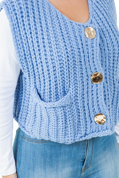 Chic women's knitwear vest for effortless layering