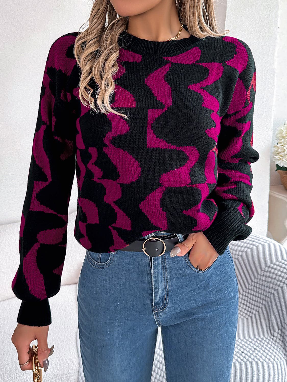 Round Neck Long Sleeve Sweater.