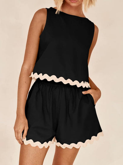 Contrast Trim Sleeveless Top and Shorts Set.