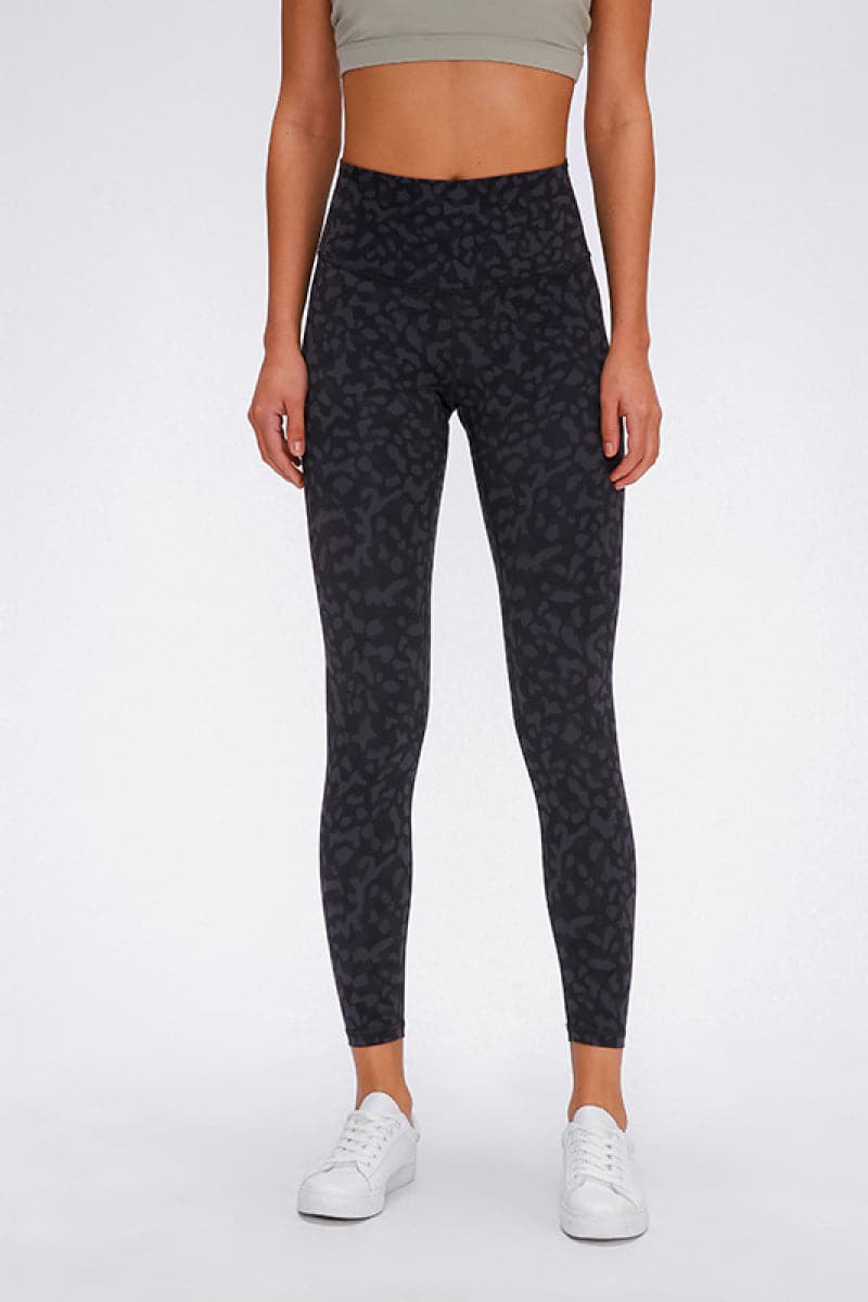 Wide Seamless Band Waist Sports Leggings.