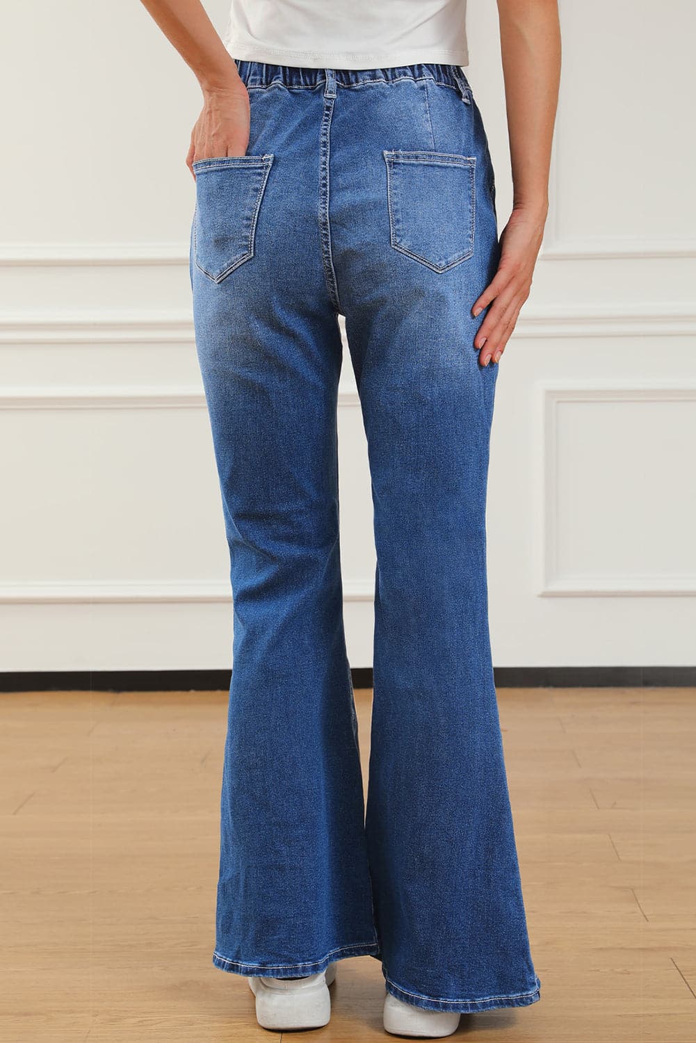 Elastic Waist Bootcut Jeans with Pockets.