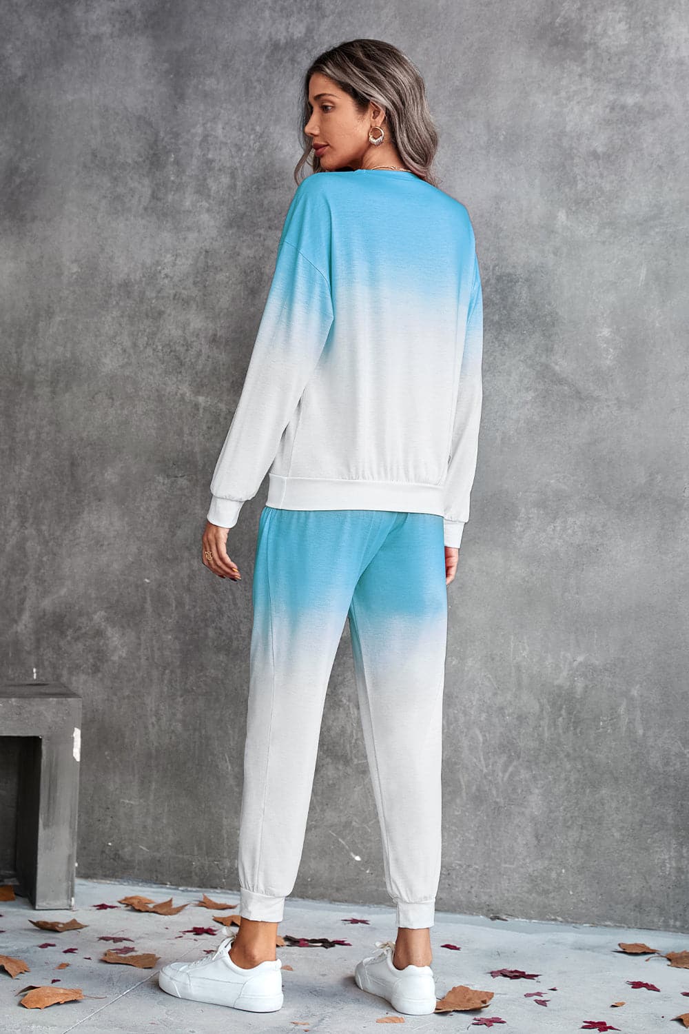 Gradient Round Neck Sweatshirt and Joggers Set.