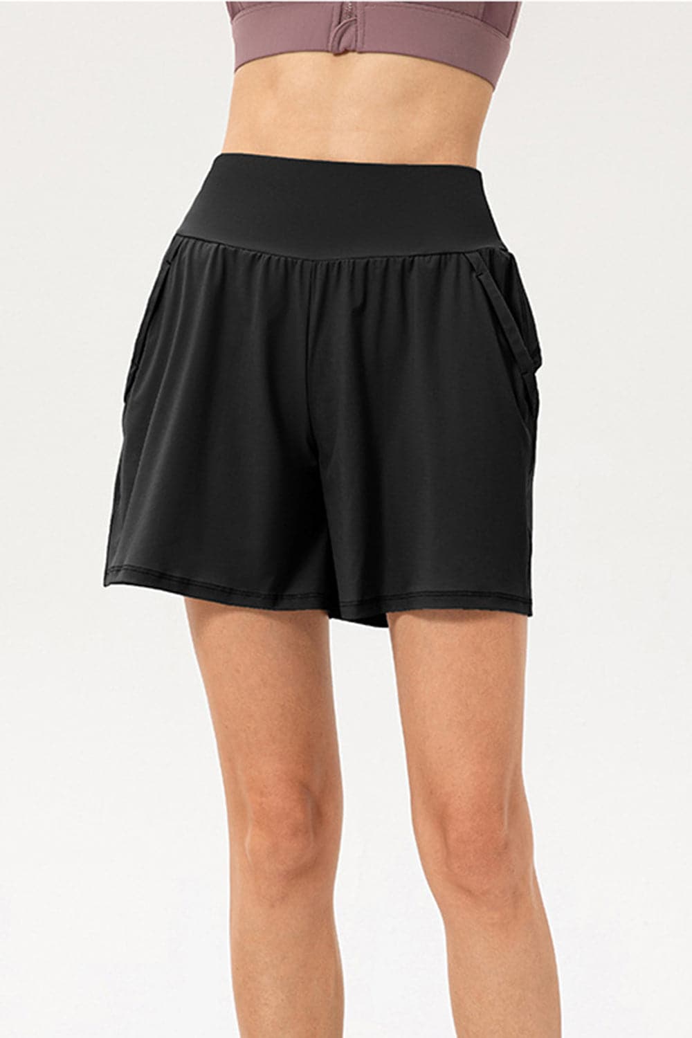 Pocketed Elastic Waist Active Shorts.