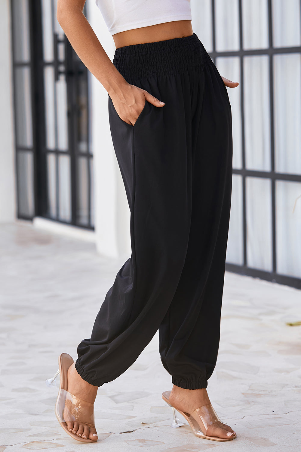 Chic black smocked joggers - high-rise comfort