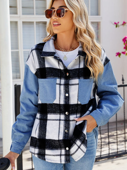 Chic plaid denim jacket with pockets