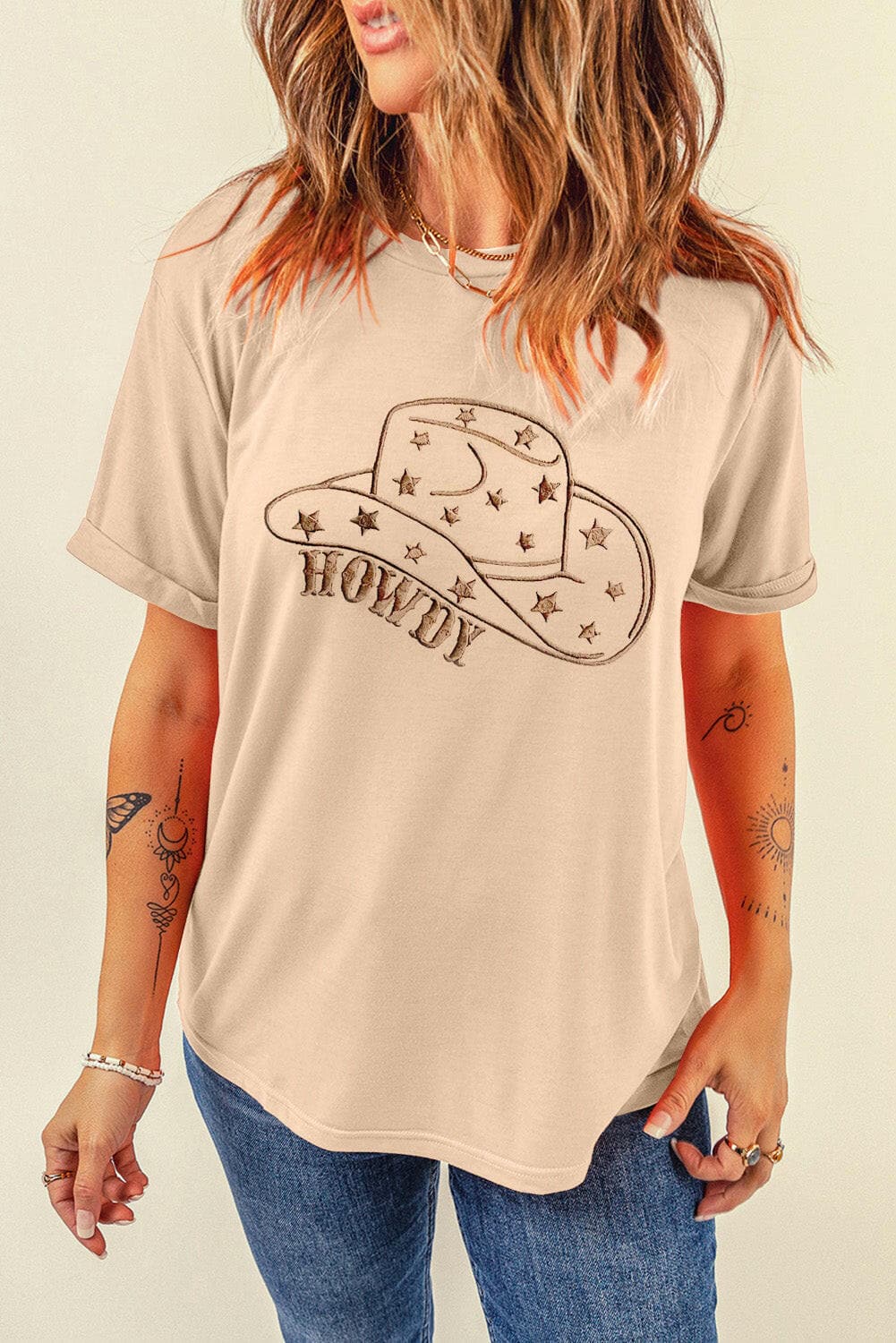 Hat Graphic Round Neck Short Sleeve T-Shirt.