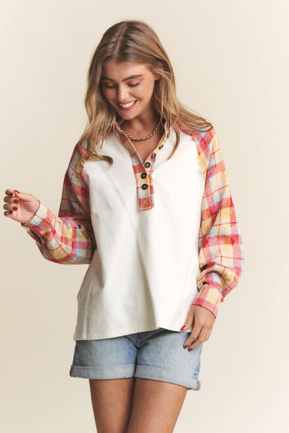 J.NNA plaid henley top - button down