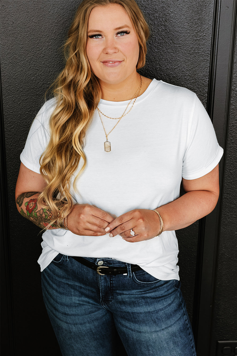 Chic white rolled sleeve plus size tee for effortless style