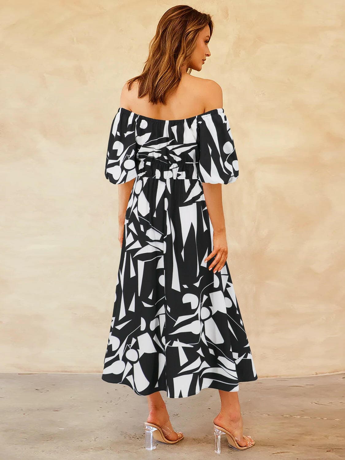 Printed Off-Shoulder Balloon Sleeve DressStep into Style with our Printed Off-Shoulder Balloon Sleeve Dress
 
 
Chic and Trendy: Elevate your wardrobe with this stylish off-shoulder dress featuring balloon Love Salve -Shoulder Balloon Sleeve DressColor