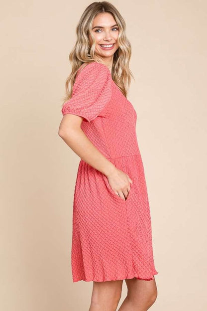 Chic textured puff sleeve dress for every occasion