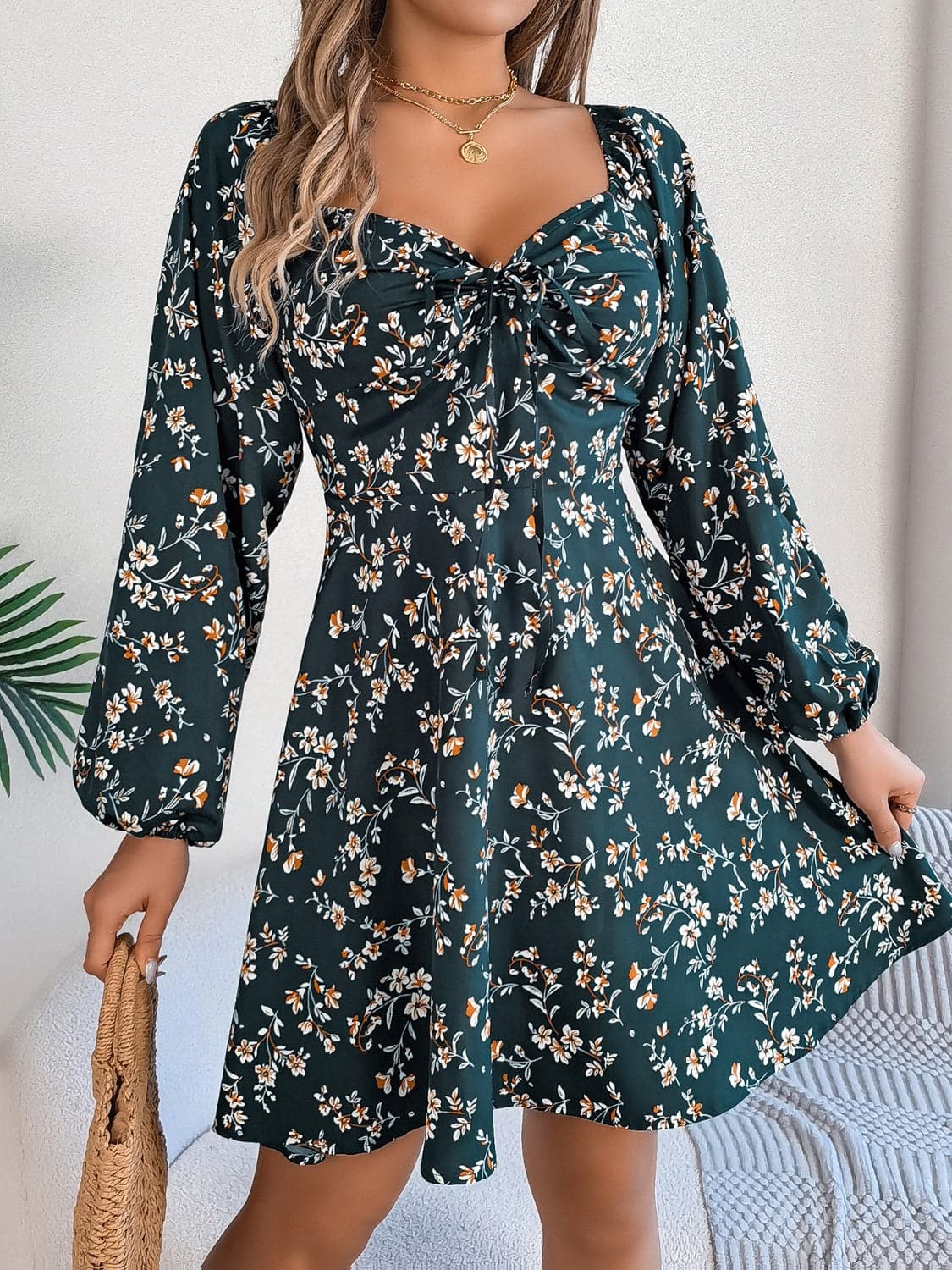 Printed Sweetheart Neck Balloon Sleeve Mini Dress.