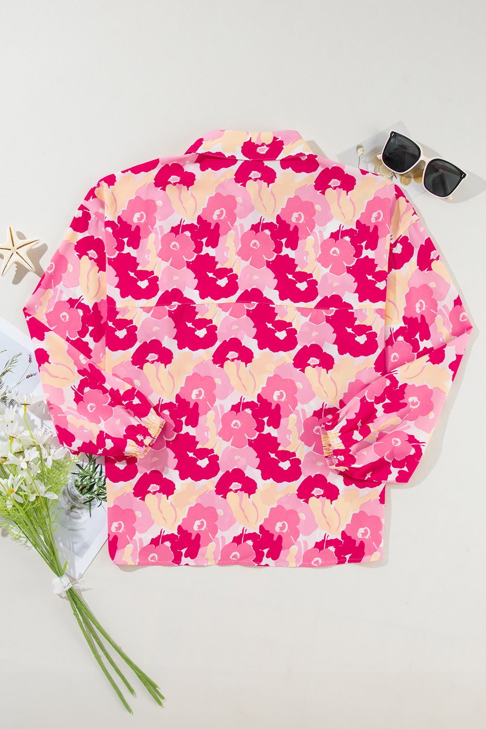 Chic pink floral puff sleeve button-up shirt