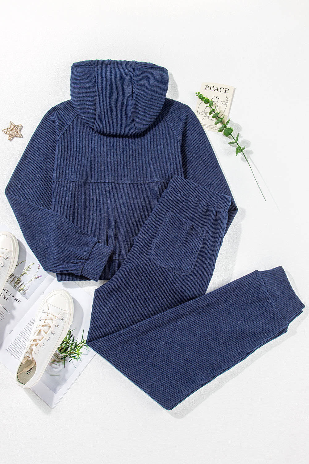 Chic navy blue ribbed knit cropped hoodie and jogger set