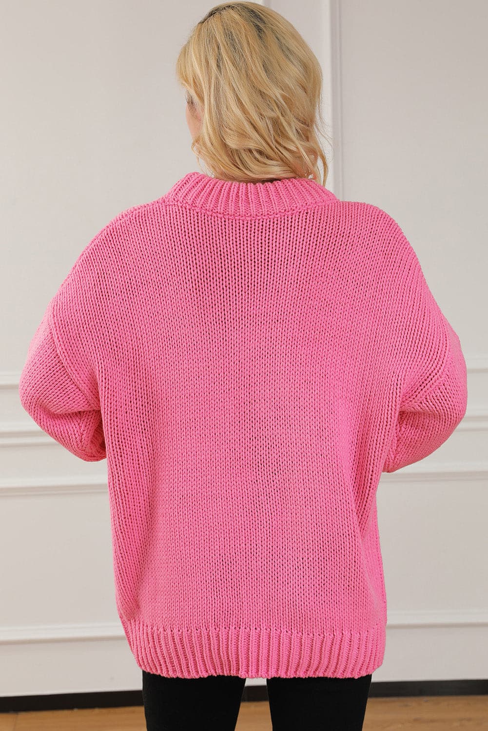 Round Neck Long Sleeve Sweater.