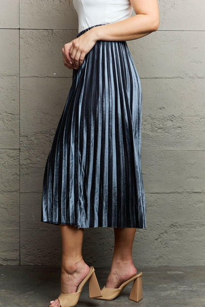 Ninexis Accordion Pleated Flowy Midi Skirt.