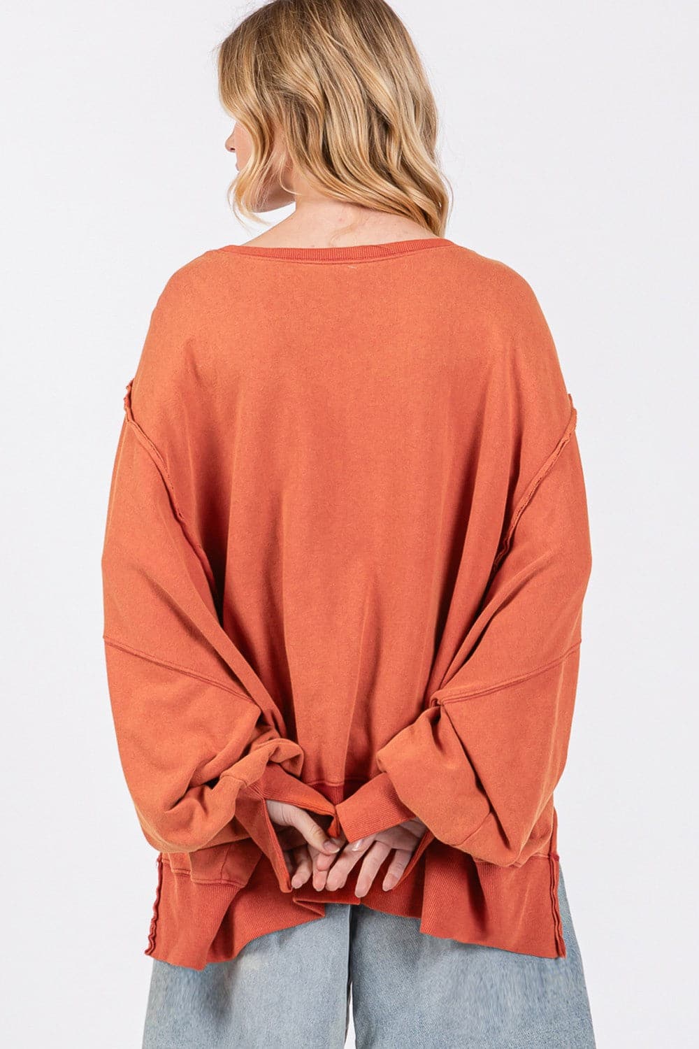 Mineral wash oversized sweatshirt with stylish side slits