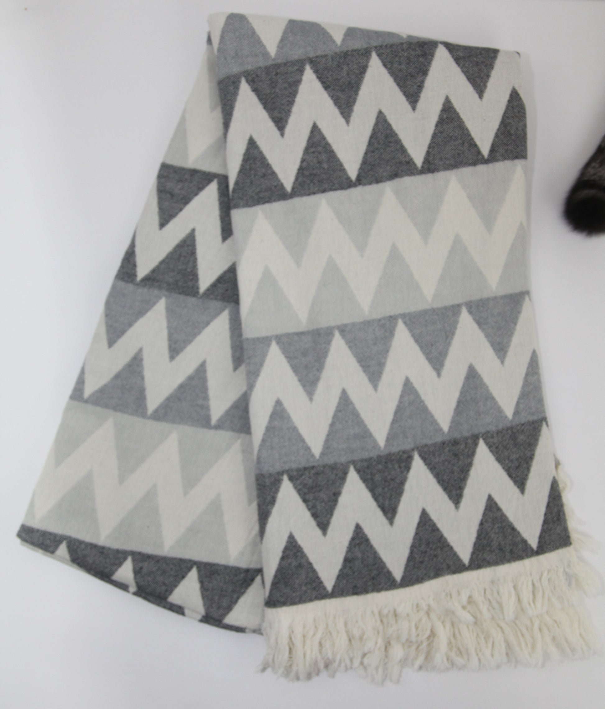 Zig Zag Turkish Towel 100 Percent Natural Cotton Quick Drying Lightweight Versatile Beach Bath Blanket - Love Salve 