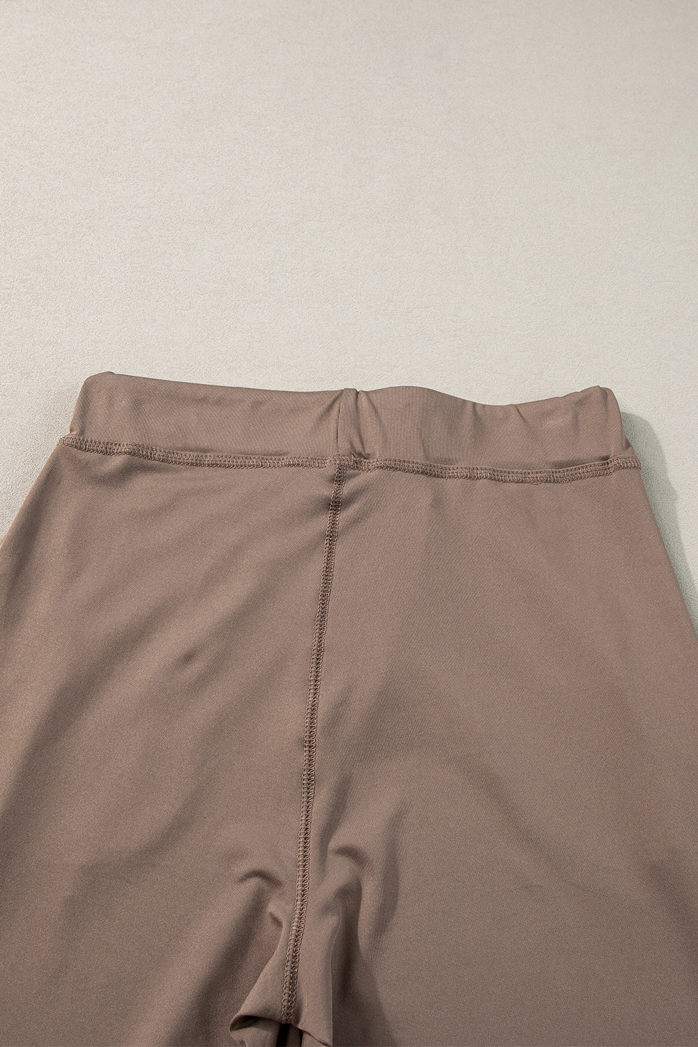 Cozy dark brown joggers with adjustable drawstring and pockets