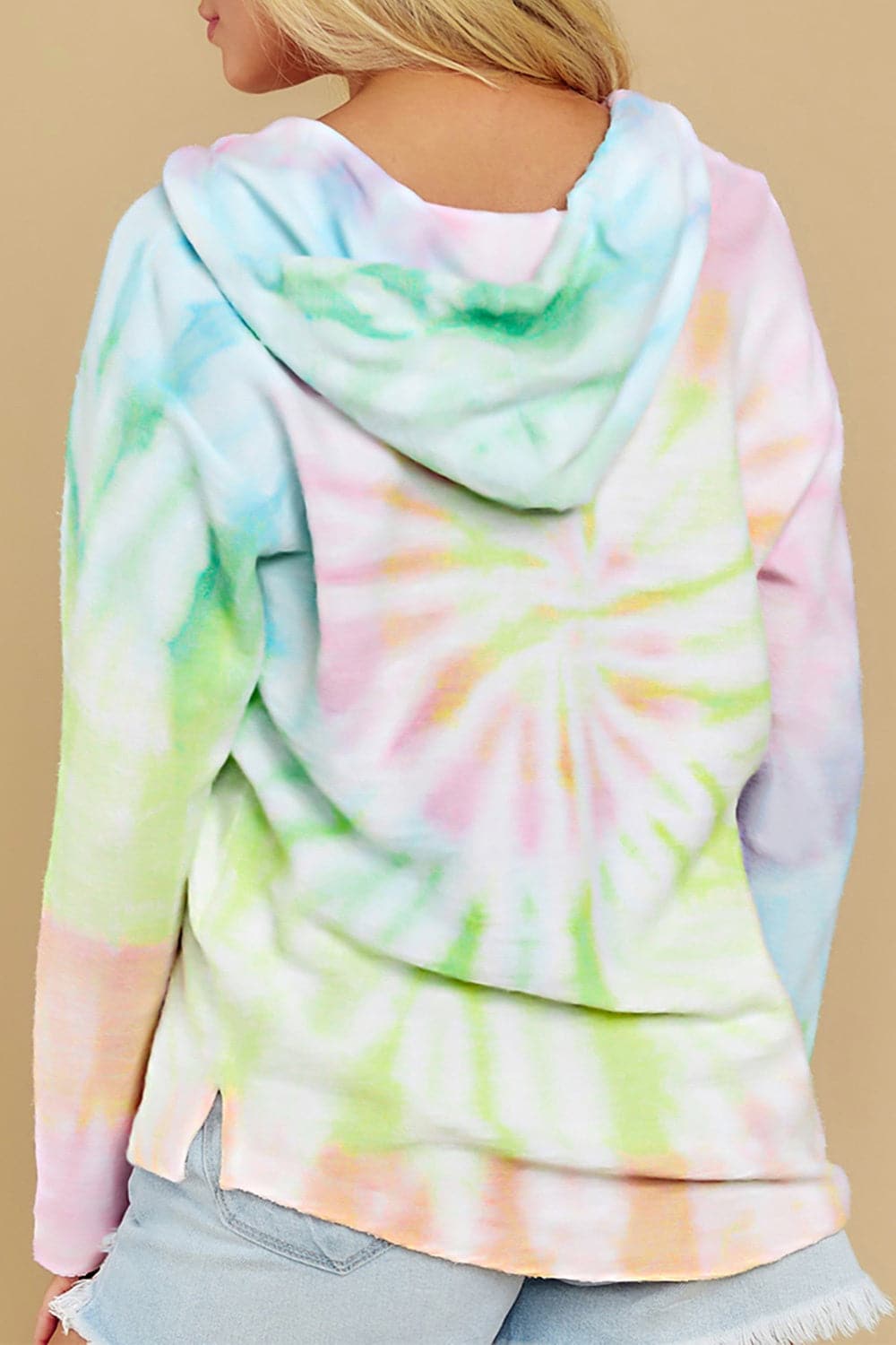 Colorful tie-dye drawstring hoodie with long sleeves