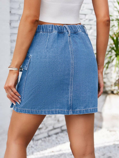 Pocketed Buttoned Denim Skirt.