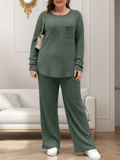 Cozy two-piece round neck top and pants ensemble