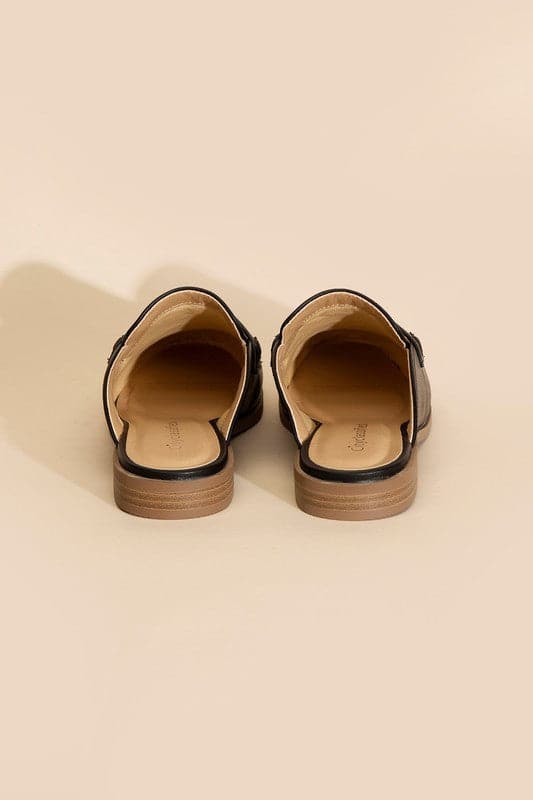 PERKS-S Flat Mules.