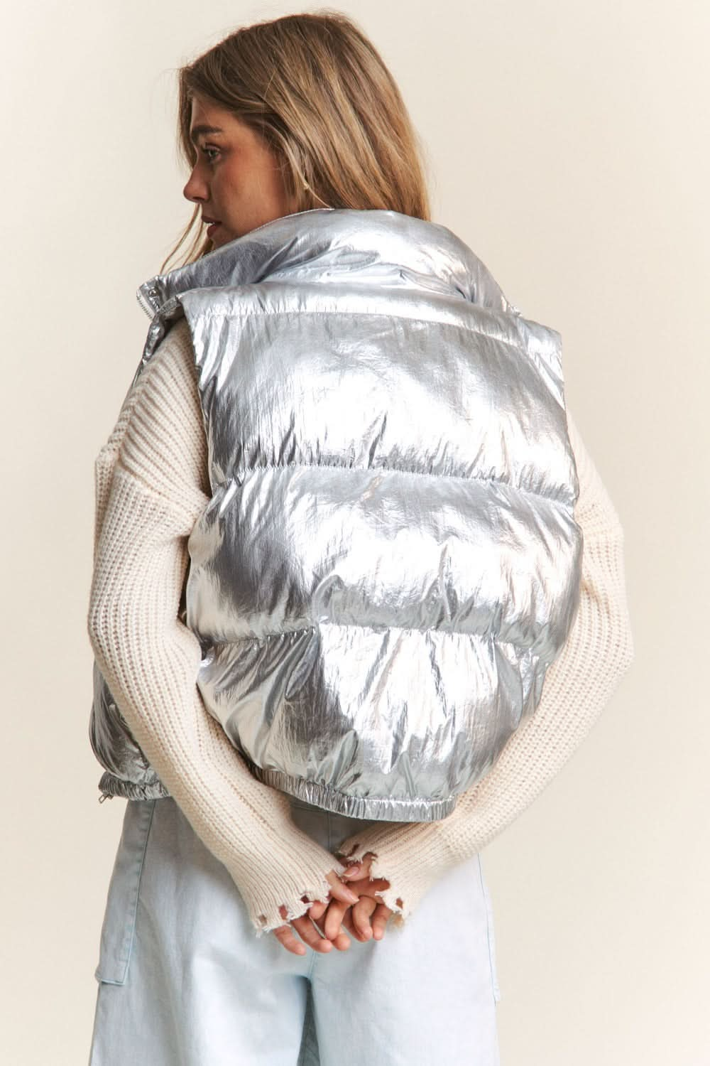 J.NNA metallic puffer vest, stylish warmth