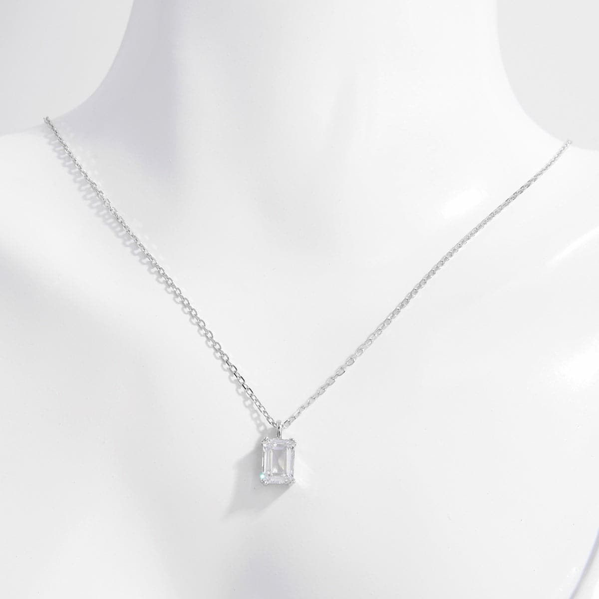 Elegant 925 sterling silver zircon charm necklace