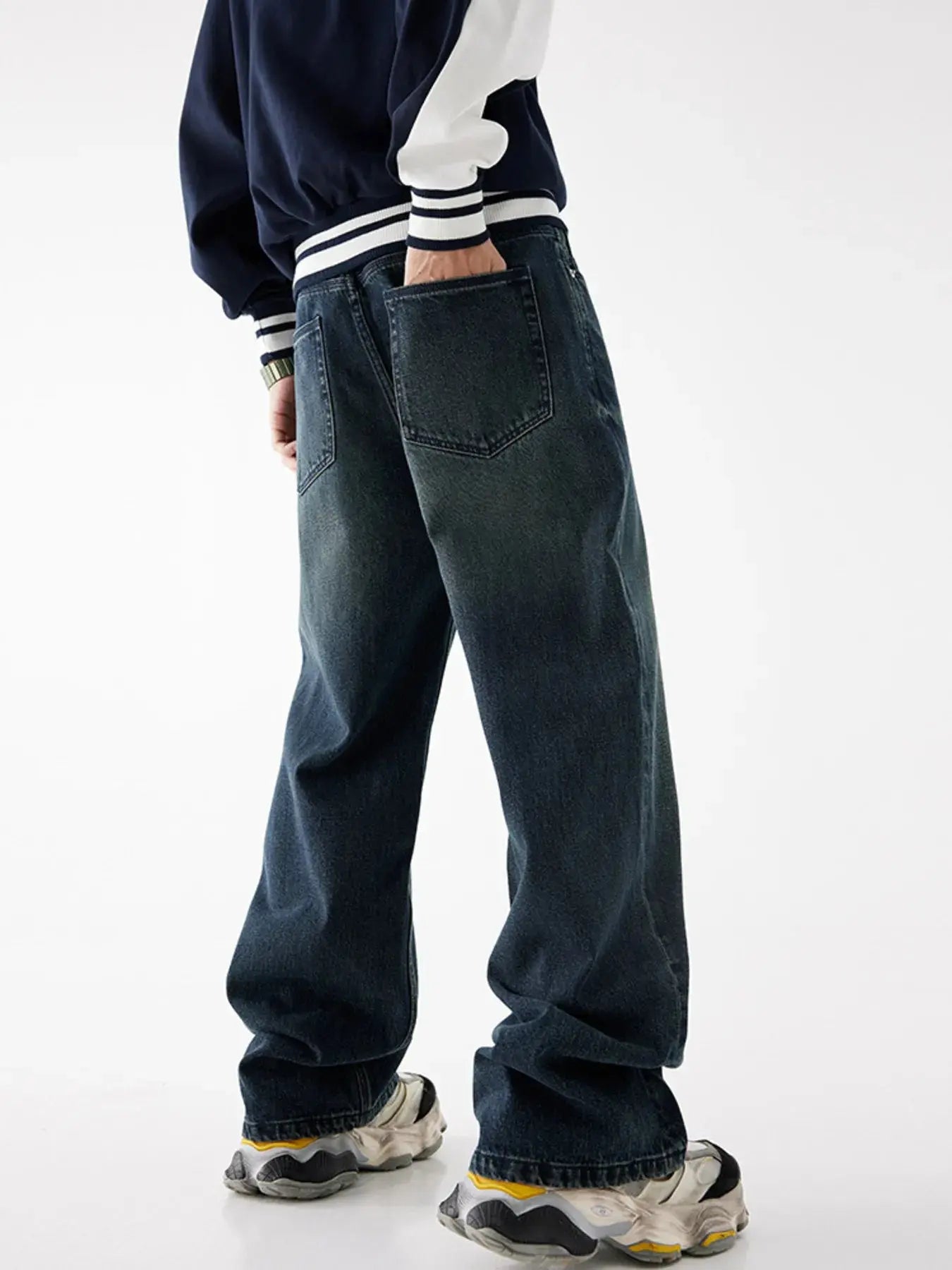 Men's Relaxed Fit Washed Jeans Simply Love