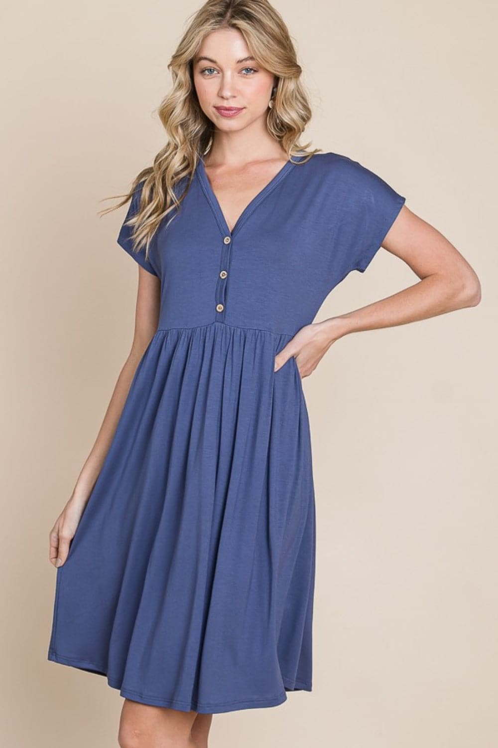 BOMBOM V-Neck Short Sleeve Dress.