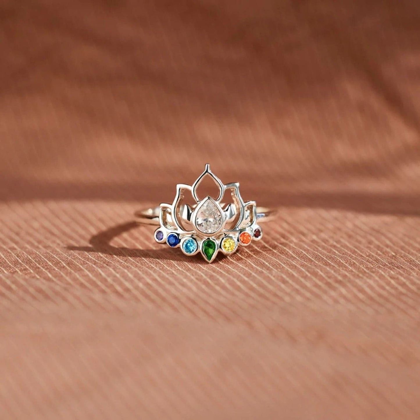 925 Sterling Silver Inlaid Zircon Lotus Shape Ring.