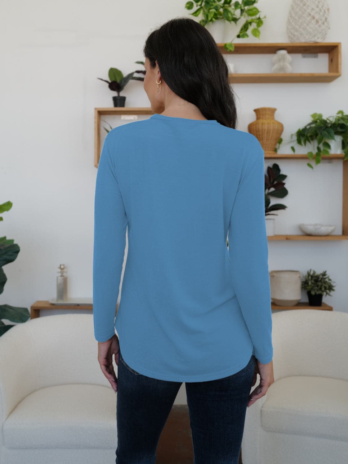 Elegant long sleeve tee with buttons