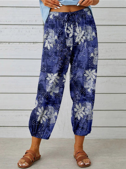 Printed Tied Cropped Pants.