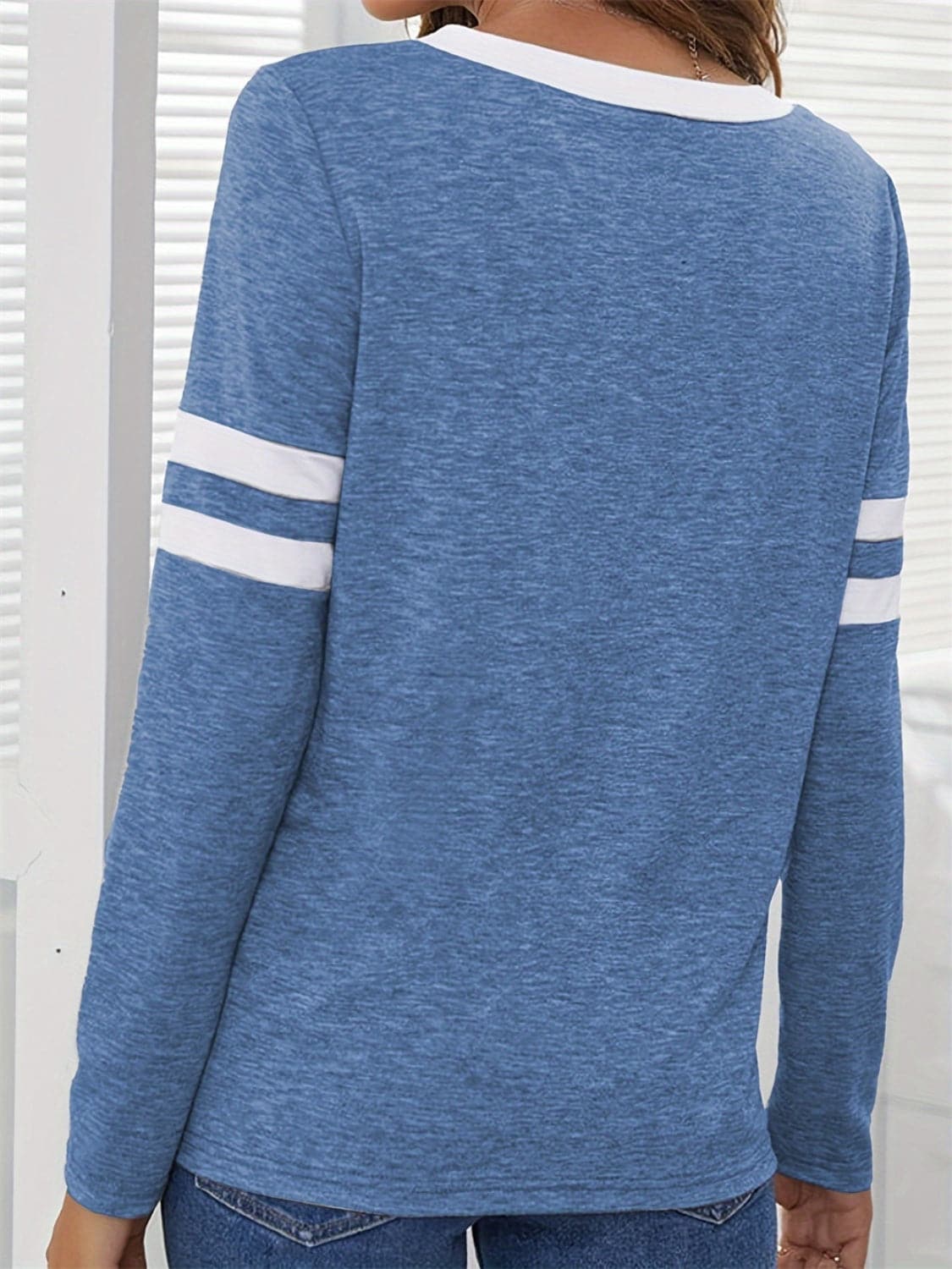 Heathered V-Neck Long Sleeve T-Shirt.