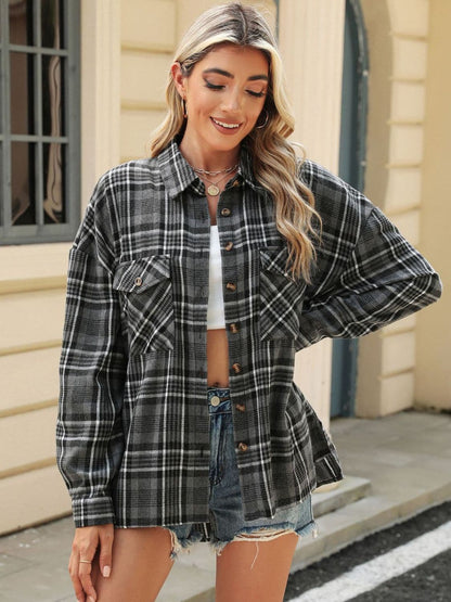 Plaid collared long sleeve shirt