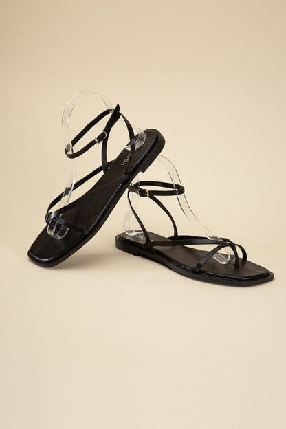 ELIO-1 Flat Sandals.