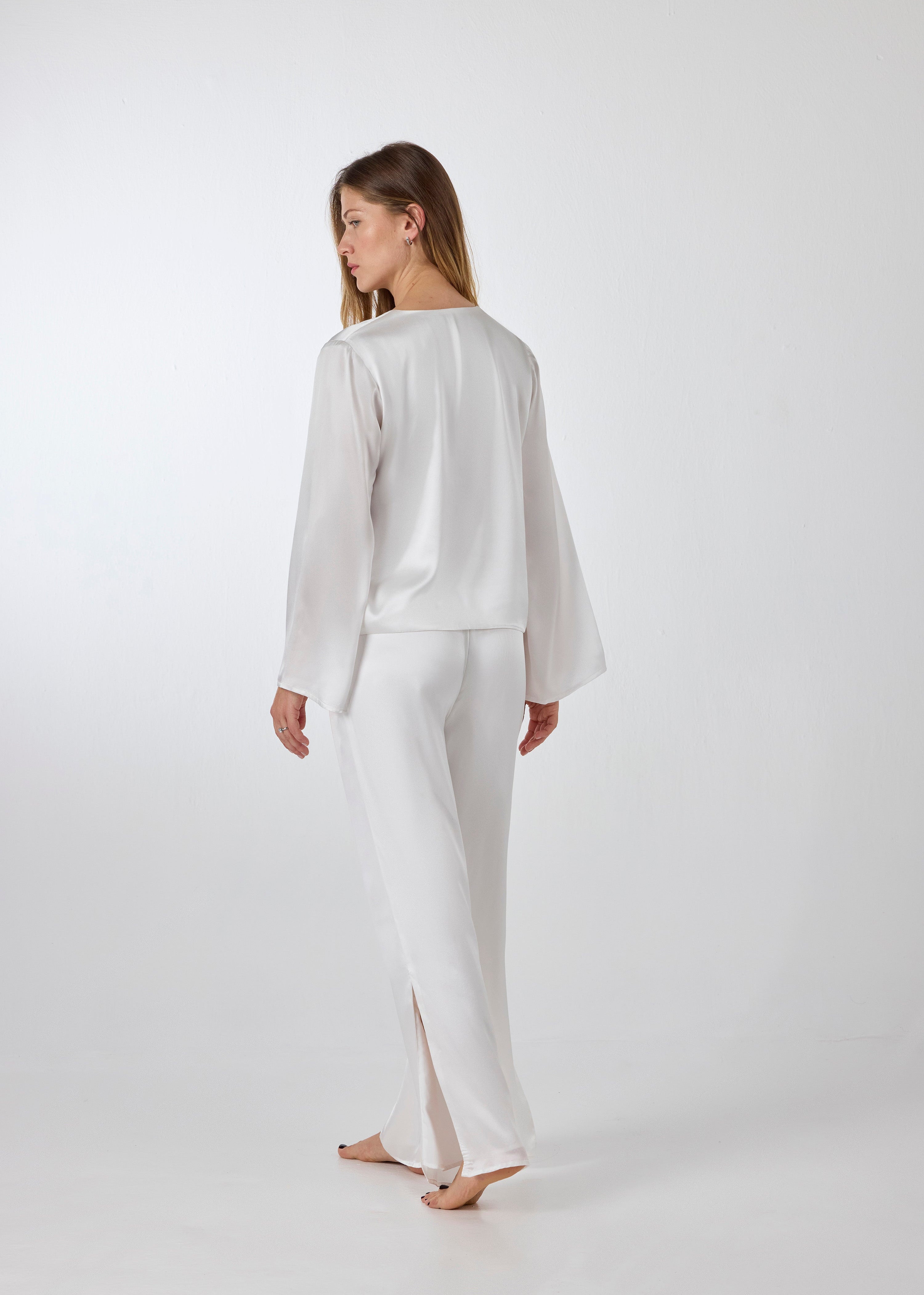 A.ROSE Amelia elegant linen blend two-piece outfit, styled for a sophisticated look, emphasizing its versatile design.