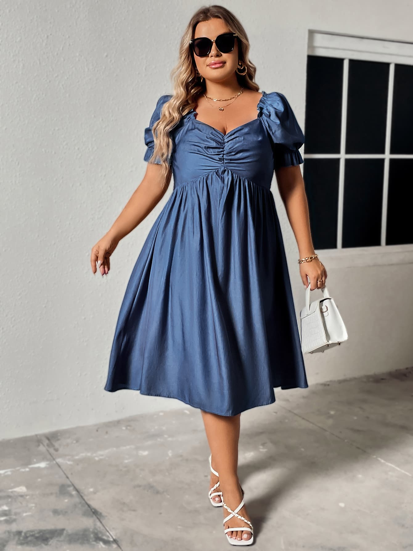 Plus Size Ruched Sweetheart Neck Dress.