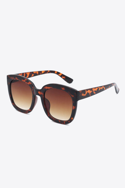 Polycarbonate Frame Square Sunglasses.