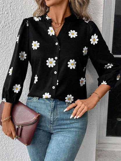 Daisy Notched Three-Quarter Sleeve Shirt.