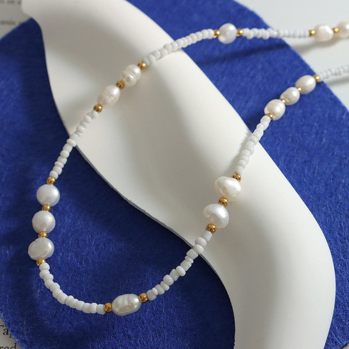 Titanium Steel Glass Bead Pearl Necklace.