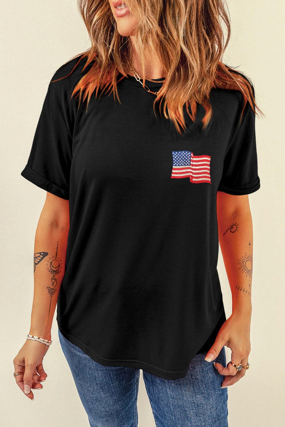 US Flag Round Neck Short Sleeve T-ShirtUpgrade Your Casual Look with Our US Flag Round Neck Short Sleeve T-Shirt!
 
 
Classic Style: Embrace the timeless appeal of the US flag design in a round neck t-shiLove Salve Flag Round Neck Short Sleevegraphic