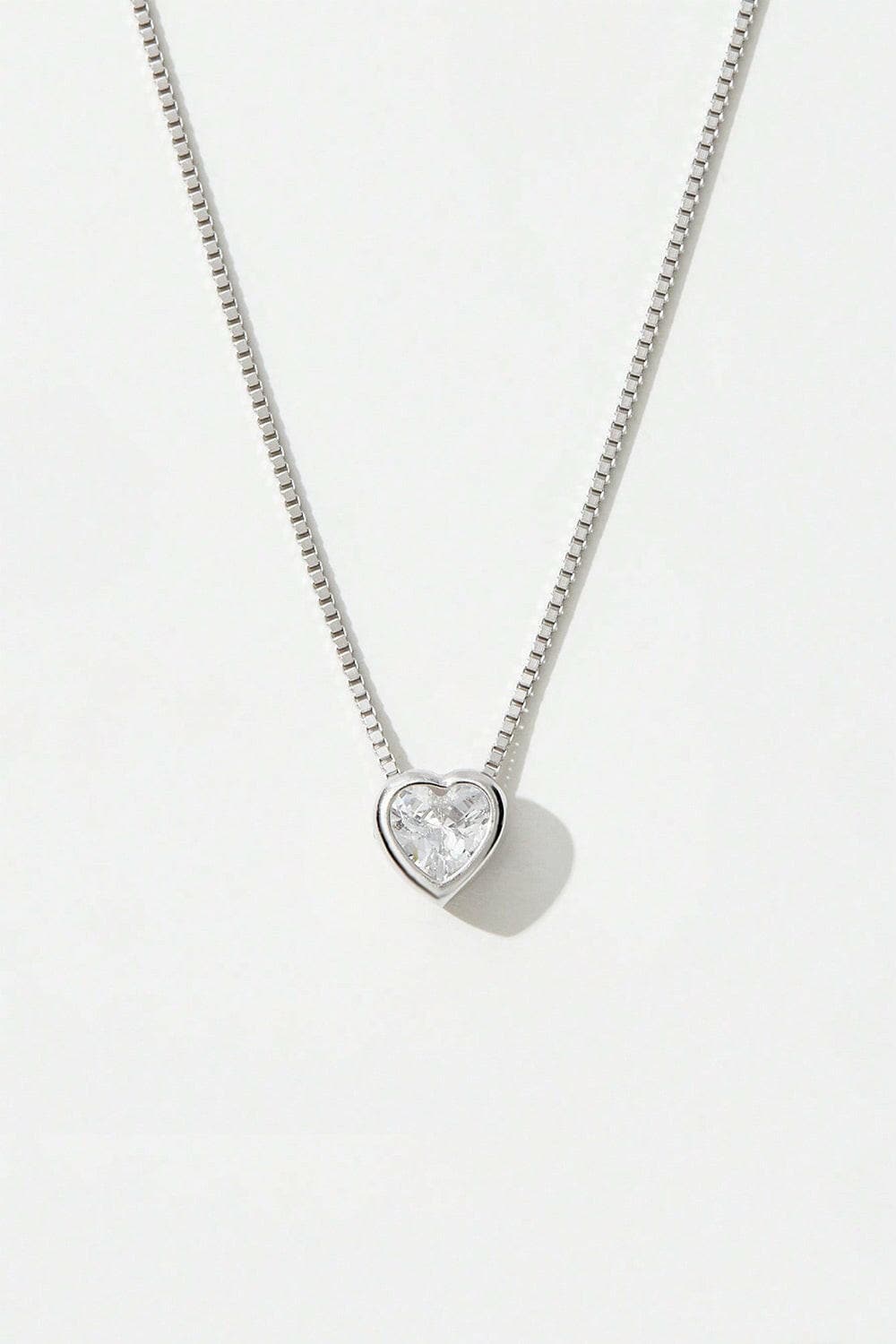 925 Sterling Silver Inlaid Zircon Heart Pendant Necklace.