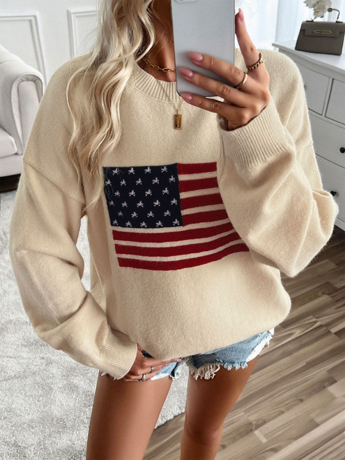 Round neck us flag knit top