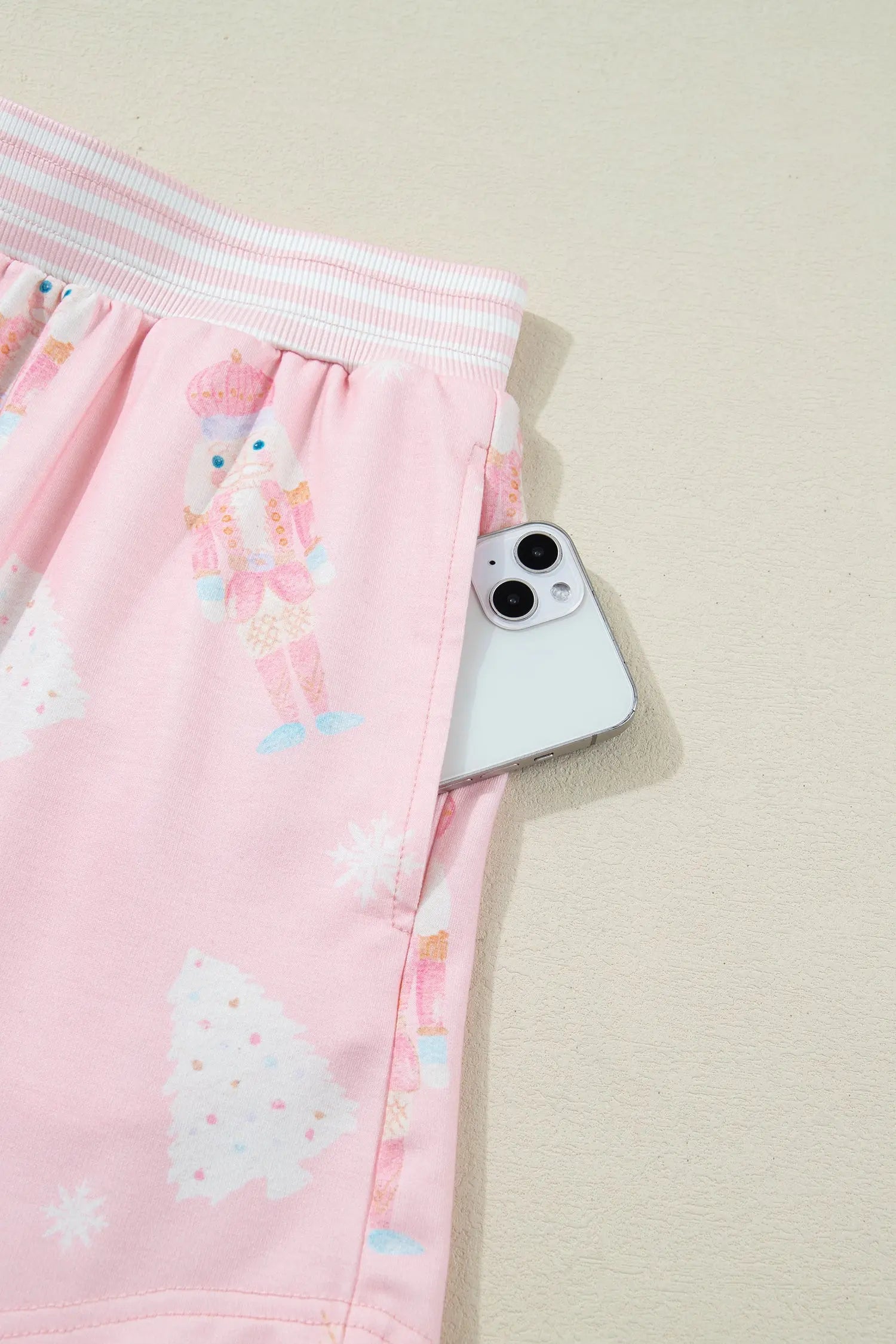 Pink Christmas Tree Nutcracker Doll Print Contrast Trim Sleeve Top Shorts Set Dear-Lover Dropshipping