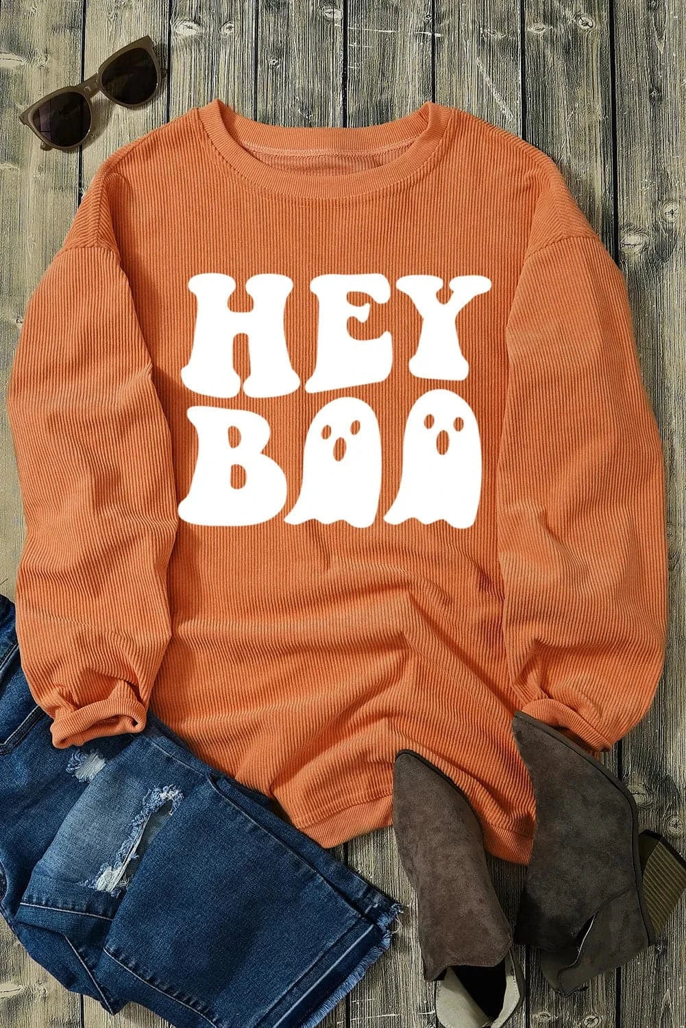 Graphic lettered long sleeve sweatshirt with round neck