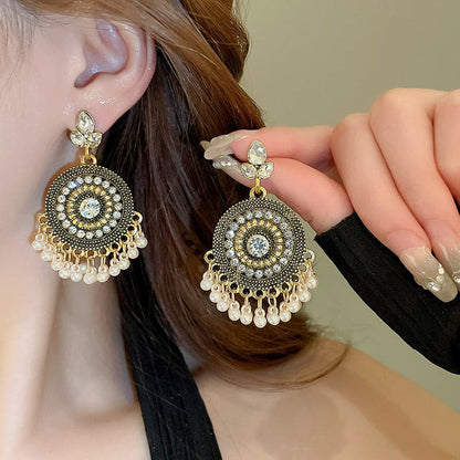 Sparkling Rhinestone Dangle Earrings in Alloy