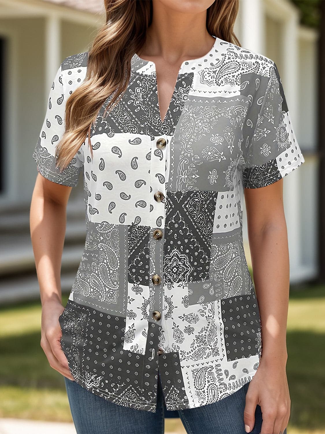 Printed Notched Short Sleeve Blouse.