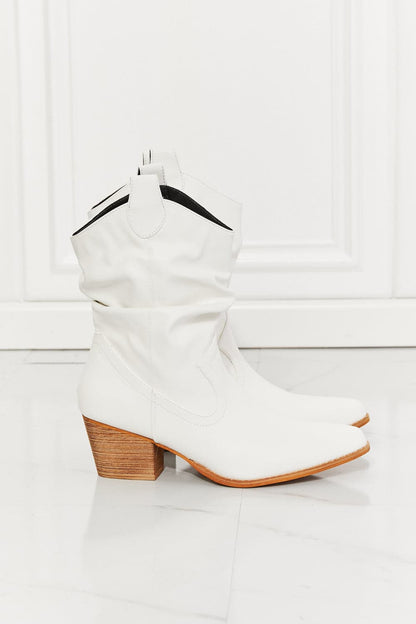 MMShoes Better in Texas Scrunch Cowboy Boots in White.