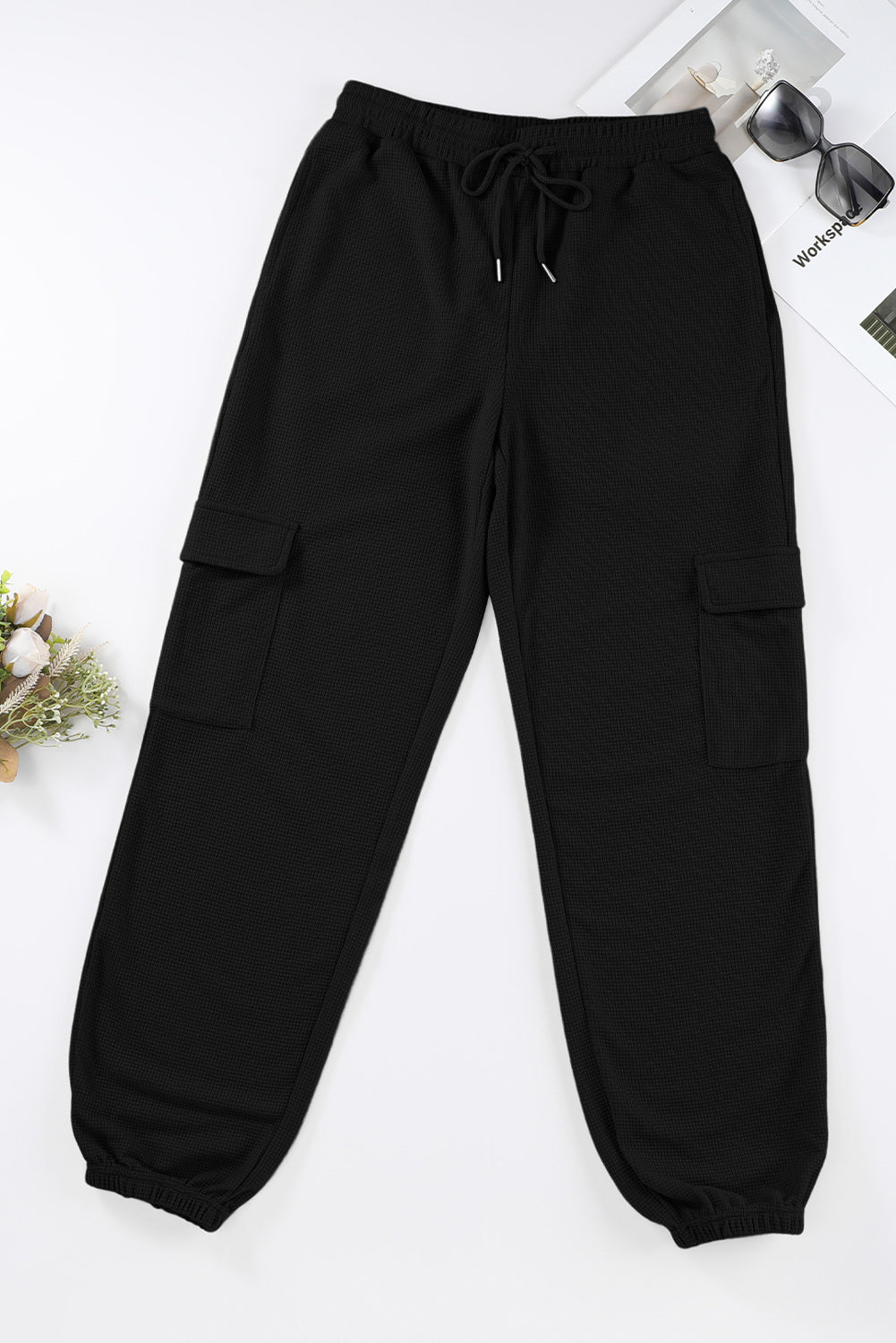 Trendy black cargo joggers with pockets